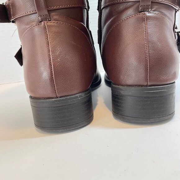 Brown Knee-High Riding Boots With Adjustable Buckles & Side Zipper - Picture 7 of 13